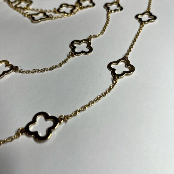 Clover Design Necklace And Bracelet Set - Picture 7 of 10